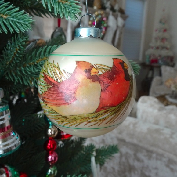 Vintage Hallmark Cards Inc. Christmas 1976 2 Sided Cardinal Glass Ball Ornament - Picture 2 of 10